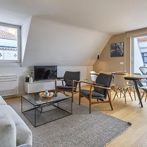 Lovelystay - Penthouse On The Tagus In Alfama , Lisbon Portugal